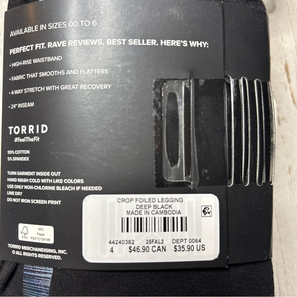 Torrid Premium Crop Leggings Foiled Deep Black
Size 4X (26) NWT! - Picture 9 of 15